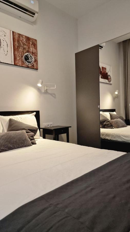 La Promesa Appartement Madrid Buitenkant foto